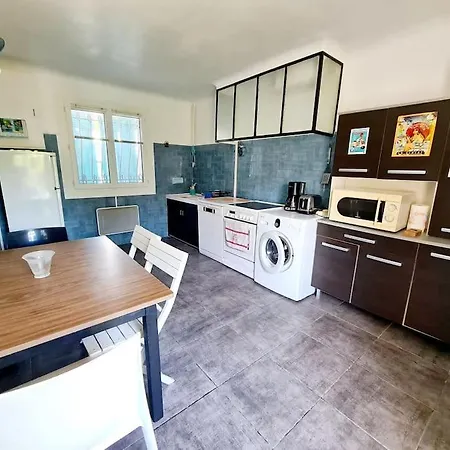 La Casita Du Dramont 83530